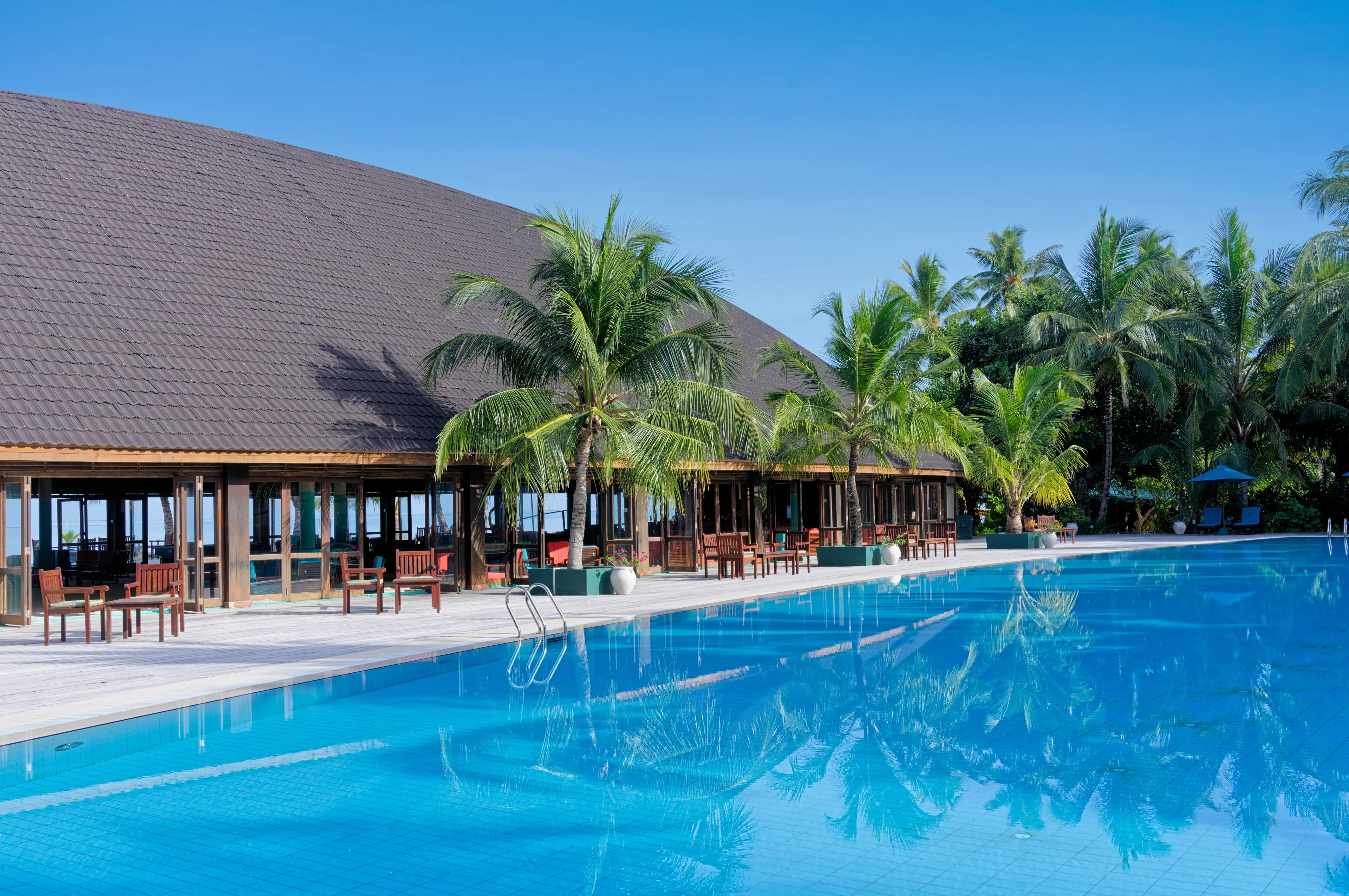 Dhoni Bar at Canareef Resort Maldives