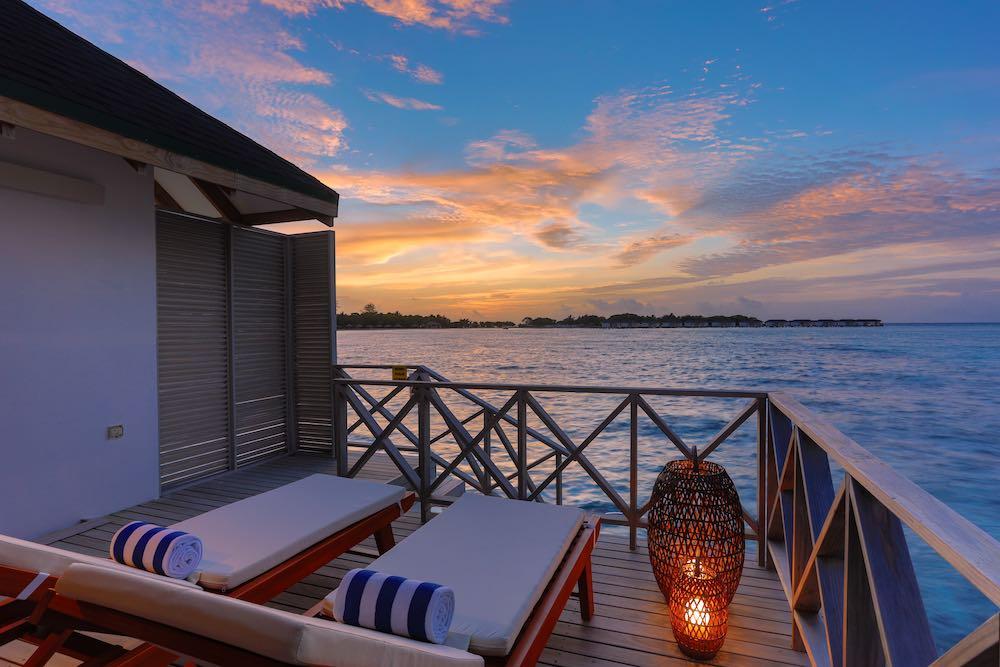 Water Bungalow at Cinnamon Dhonveli, view 7