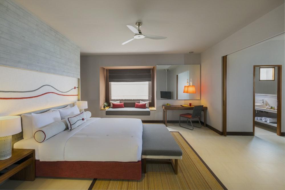 Beach Suite with Pool at Niva Dhigali, view 2