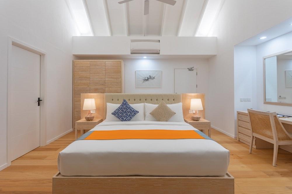 Pool Water Villa at Dhigufaru Island Resort, view 4