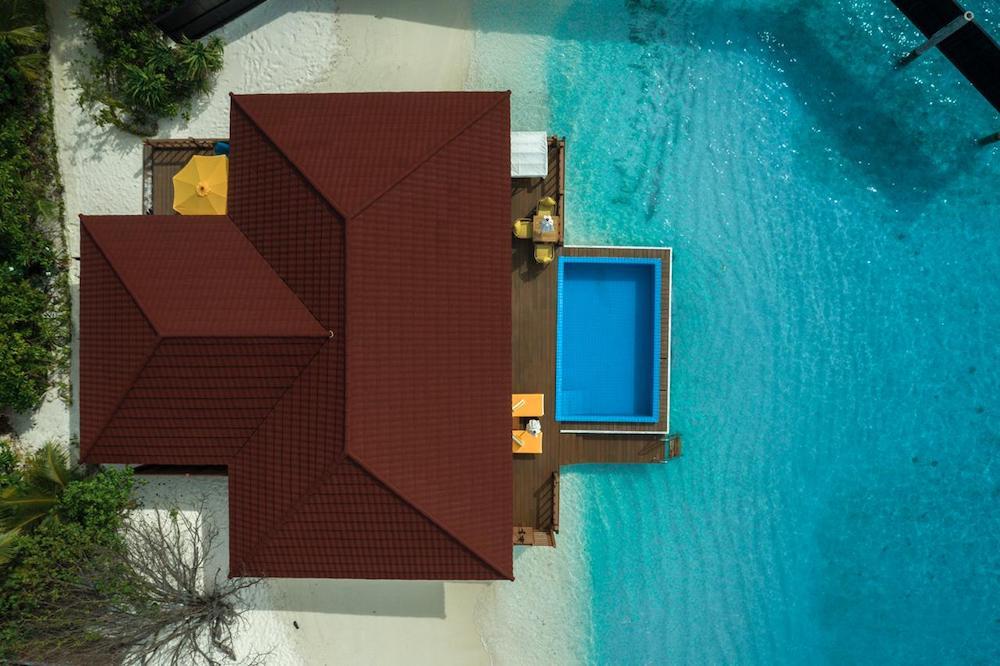 Sangu Suite at Dhigufaru Island Resort, view 2