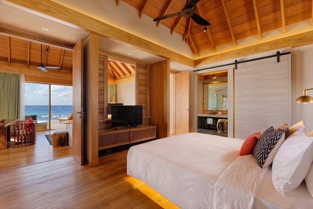 Superior Water Villa with Pool at Emerald Faarufushi Resort & Spa, view 4