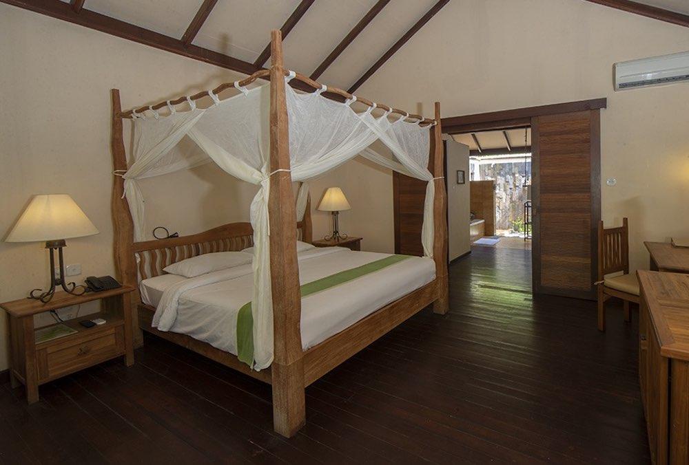 Jacuzzi Beach Suite