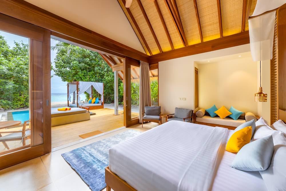 Beach Pool Villa at Furaveri, view 4
