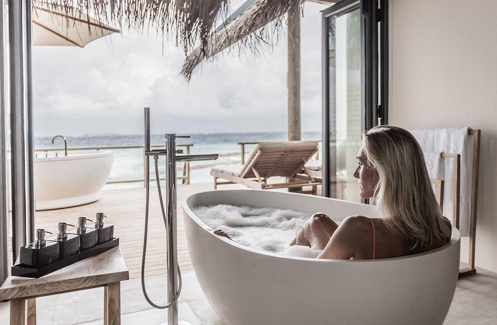 Jacuzzi Water Villa at Fushifaru, view 2