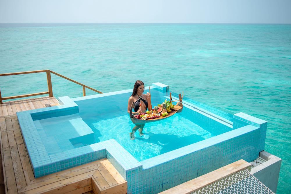 Premium Pool Water Villa at Fushifaru, view 3