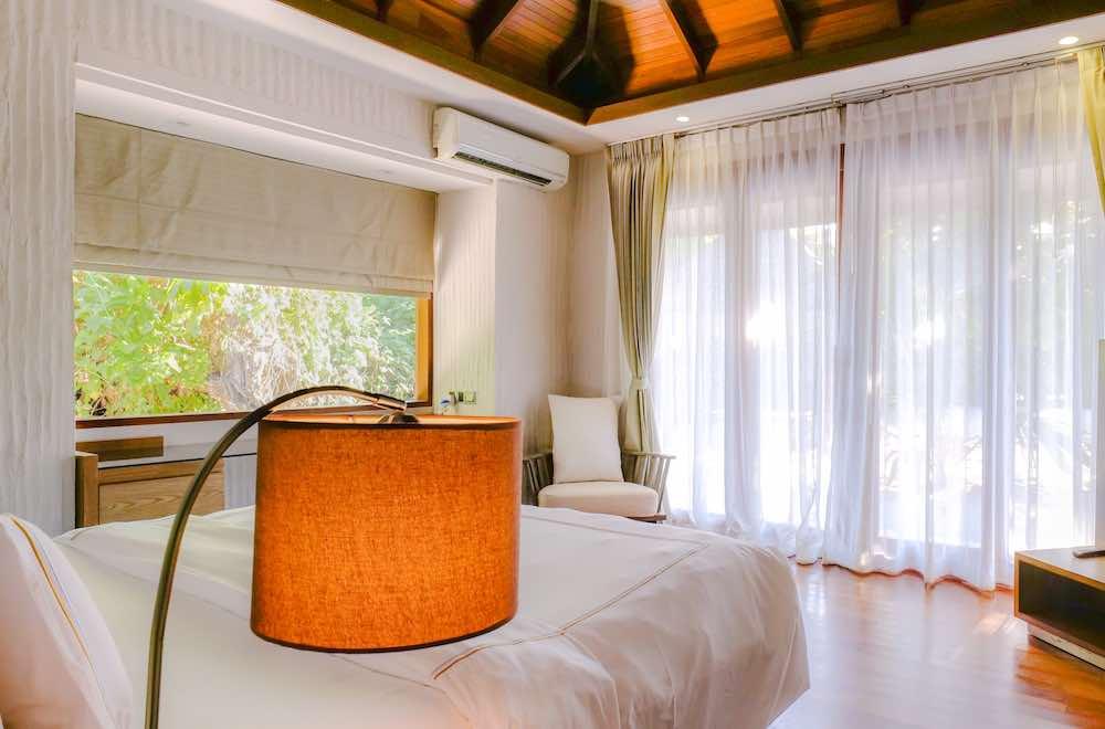 Sunset Beach Villa at Hideaway Beach Resort and Spa, view 4