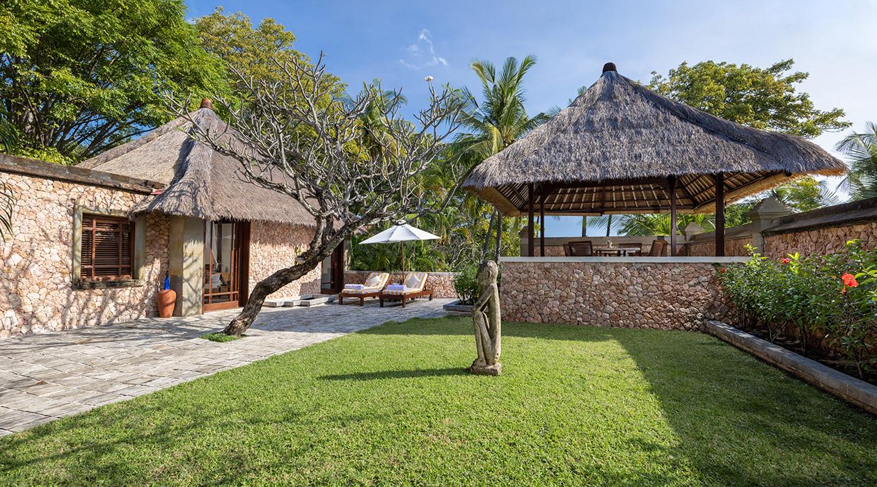 Luxury Villa Garden View at The Oberoi Beach Resort Lombok