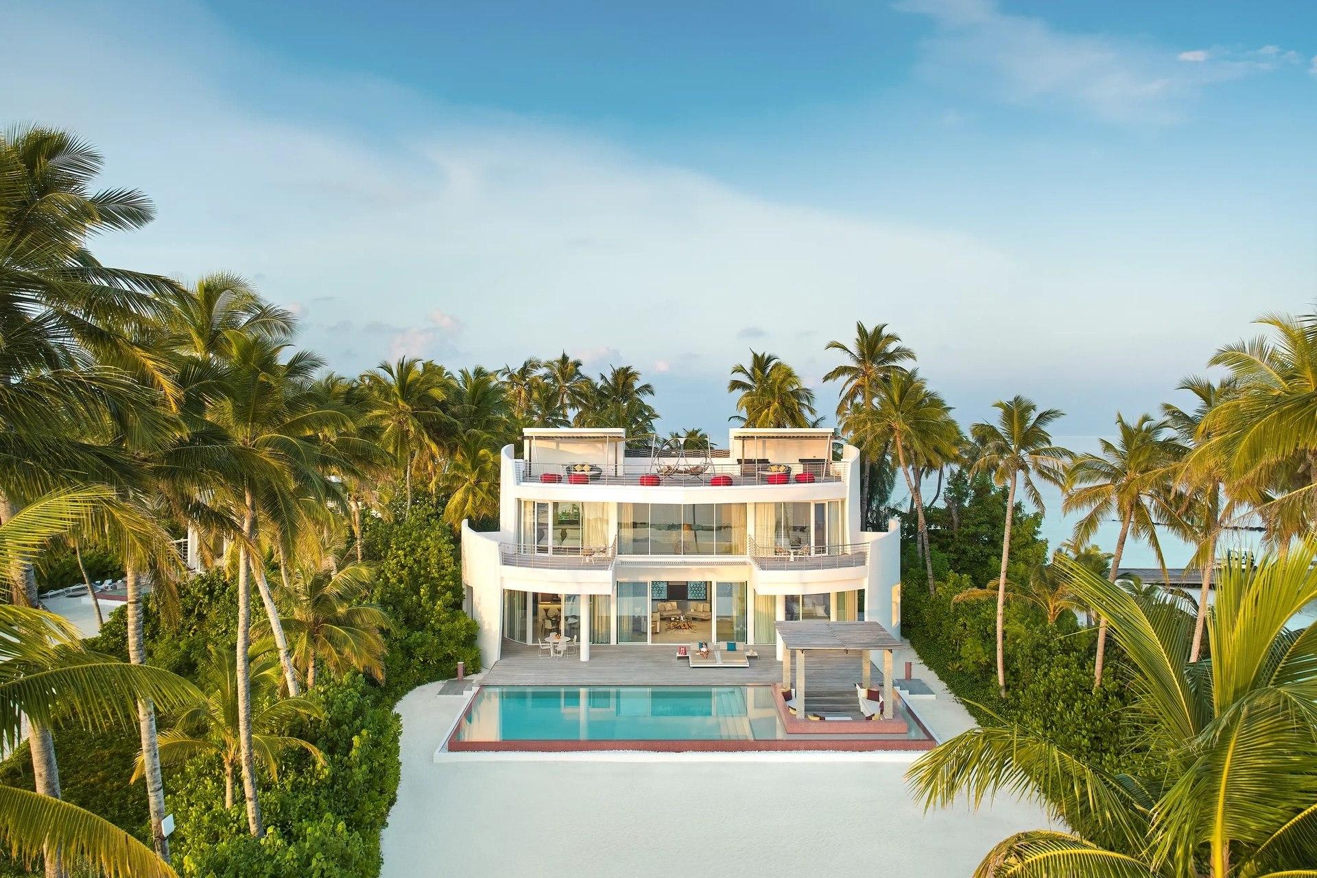 Three-Bedroom Beach Retreat with Pool at Jumeirah Olhahali Island