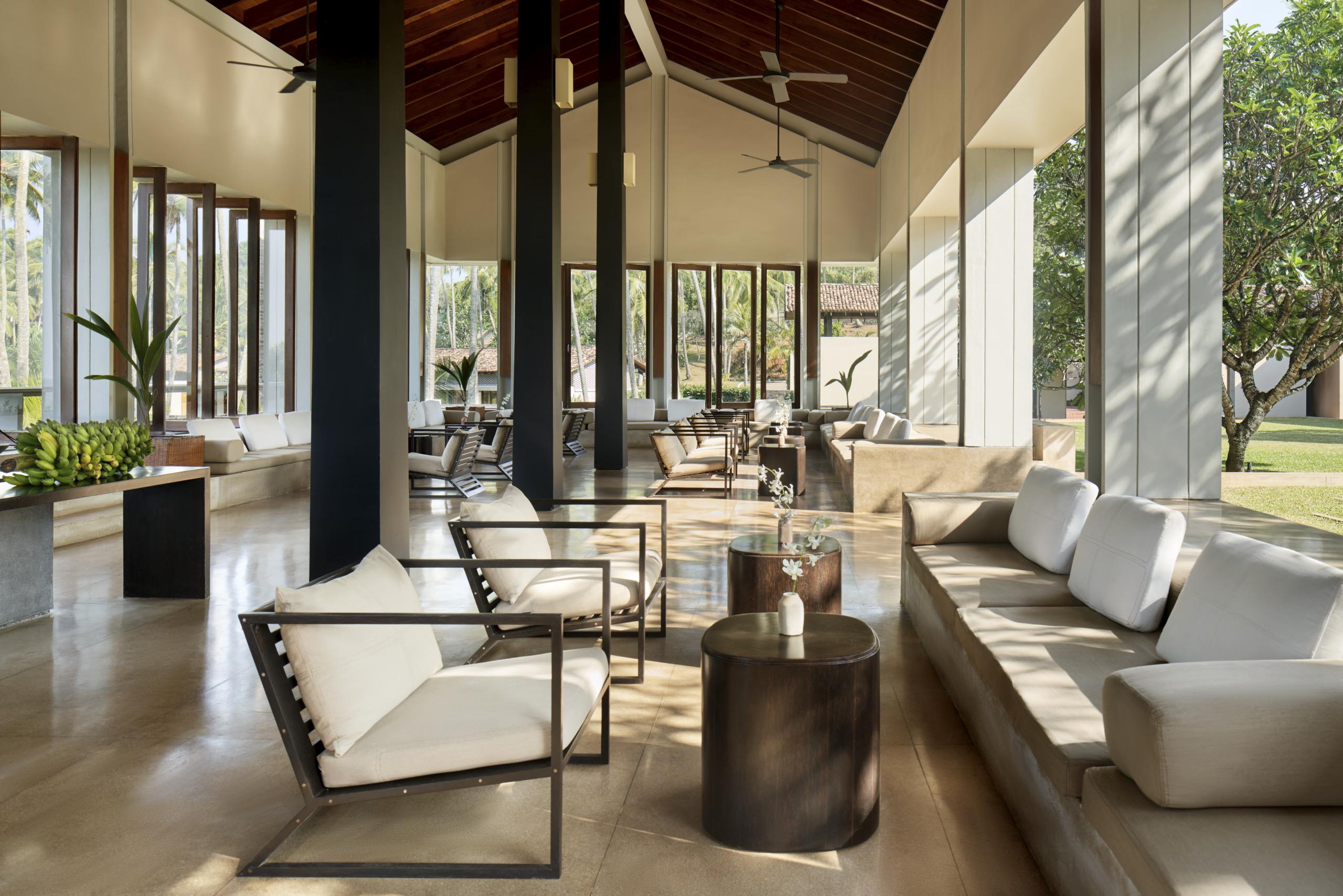 Lounge Bar