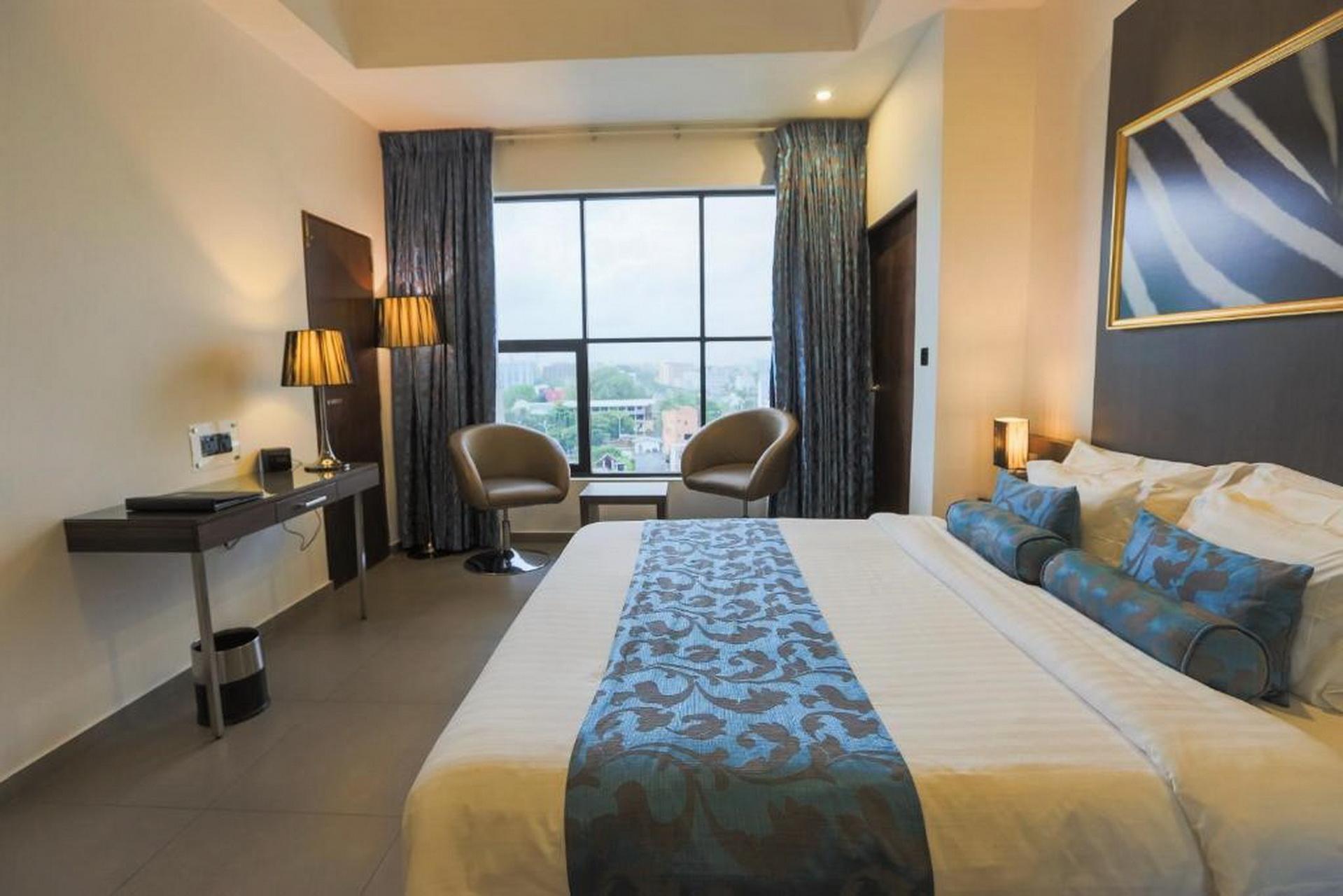 Deluxe Room at Best Western Elyon Colombo