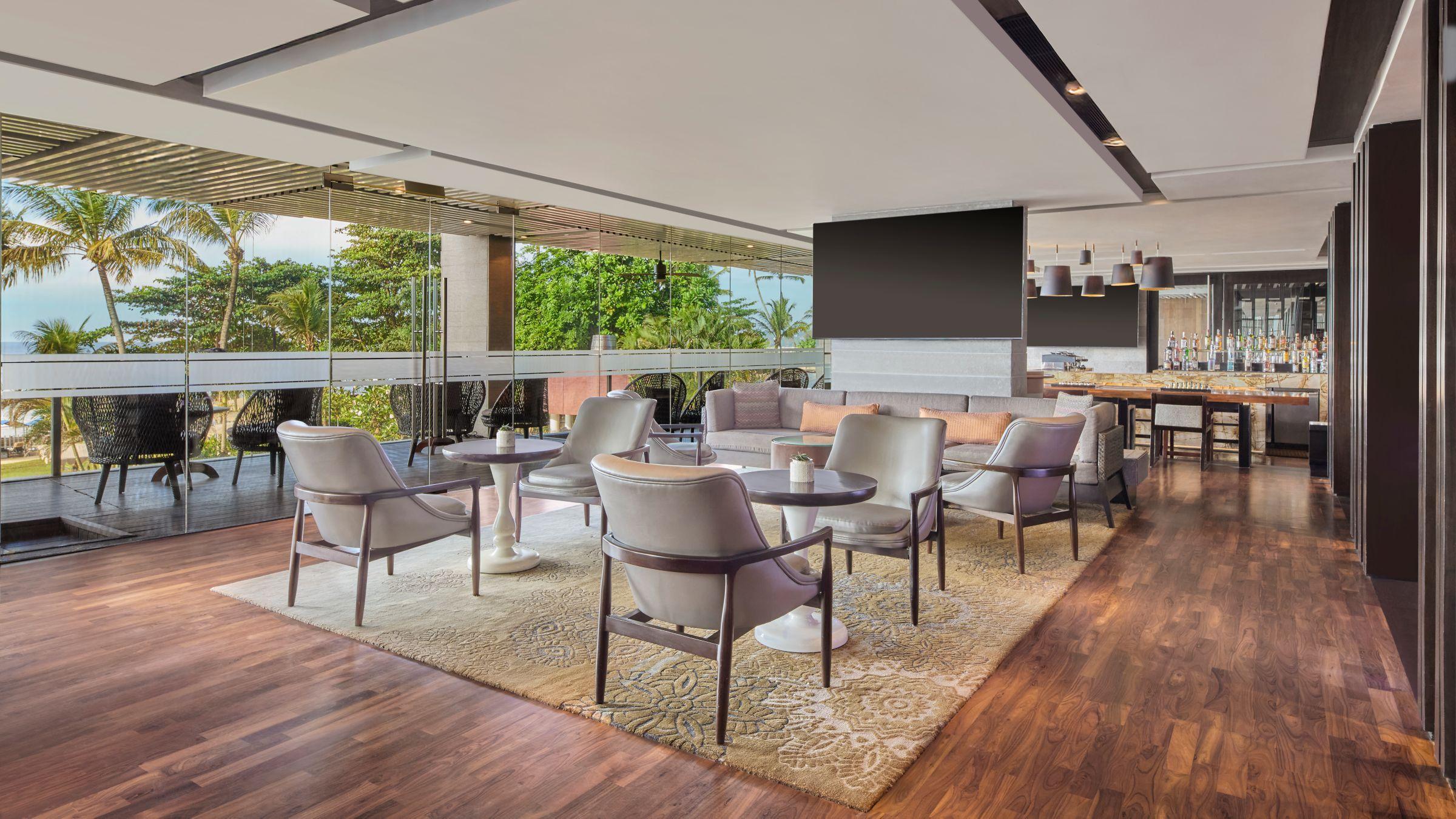 Tides Bar