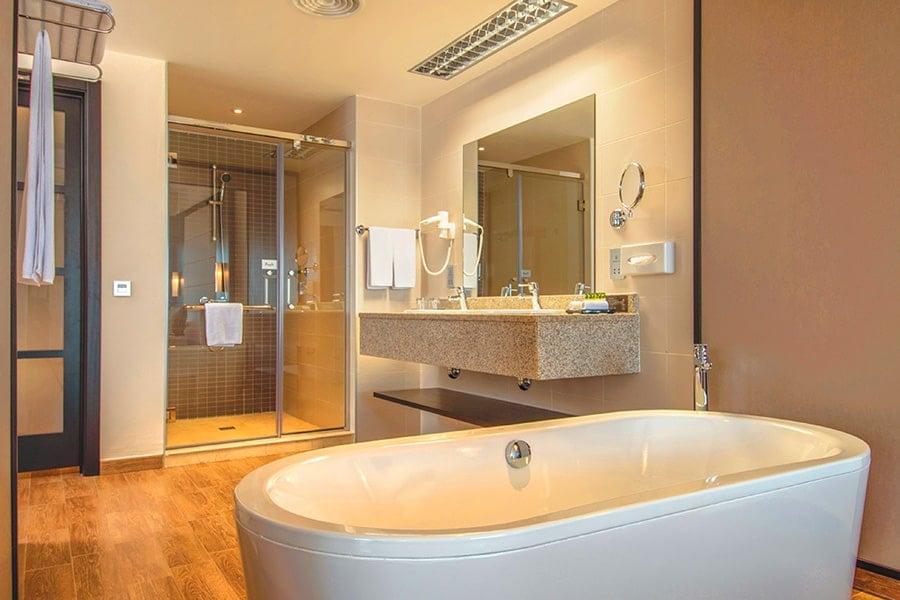 Suite at Hotel Riu Sri Lanka, view 2
