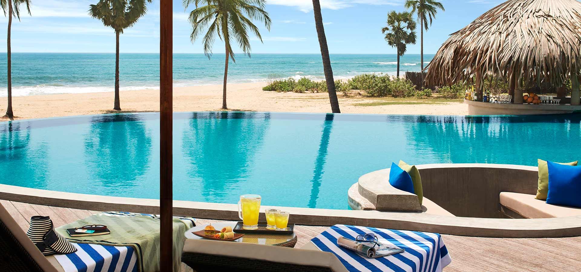 Pool Bar