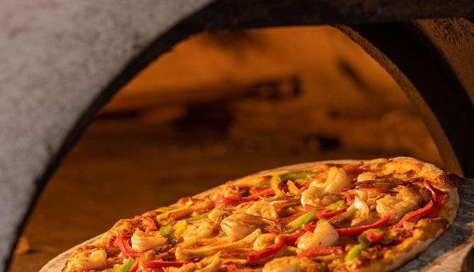 Sforno Poolside Trattoria at Radisson Blu Resort Galle