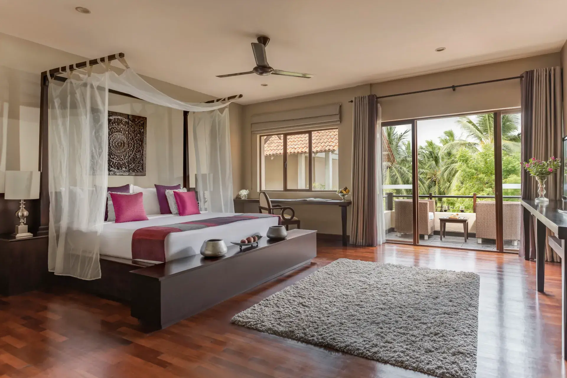 Bay Suite