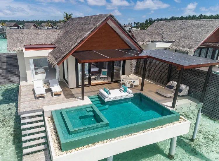 Deluxe Over Water Pool Villa