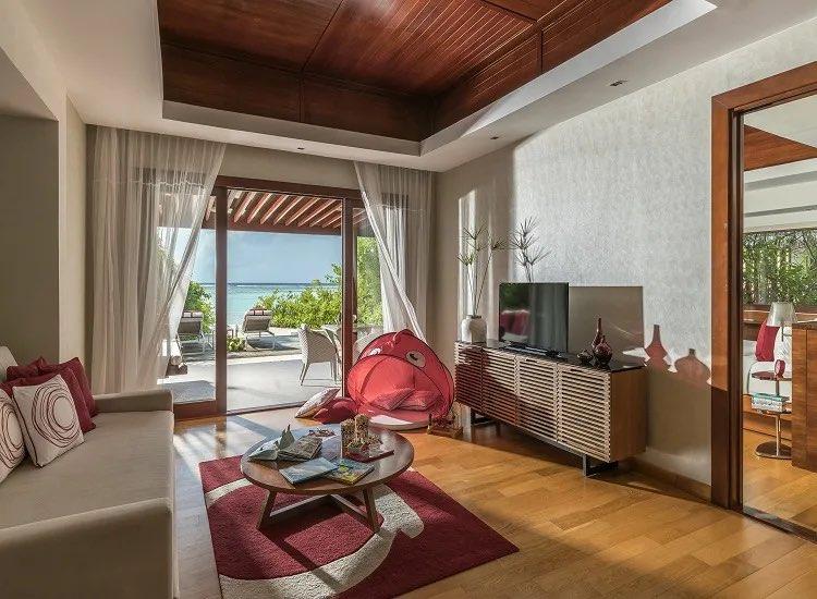 Family Beach Pool Villa at Niyama Private Islands, view 3