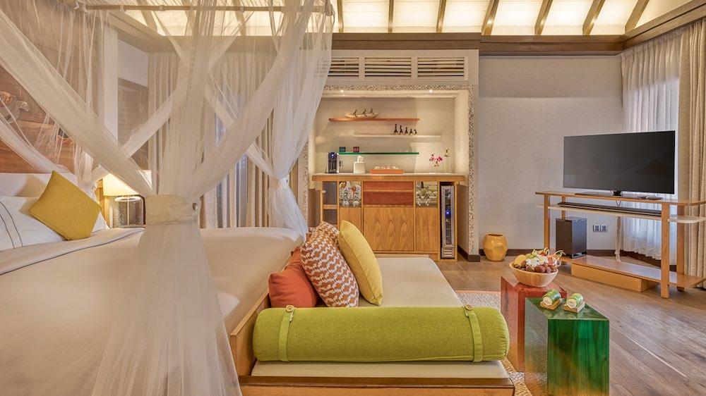 Earth Beach Villa at OZEN LIFE MAADHOO South Male Atoll, view 7