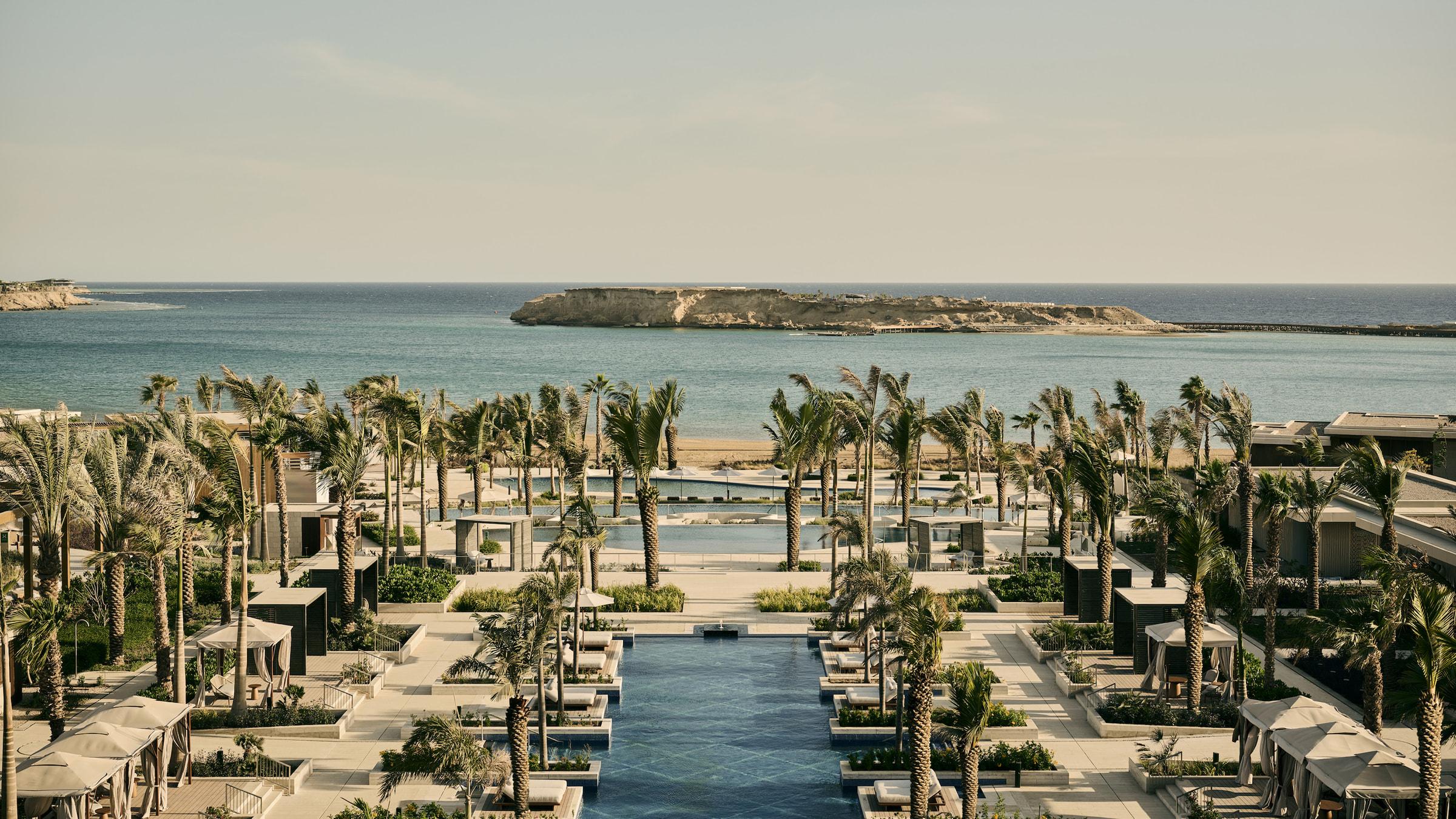 ALMAA Pool Bar & Grill