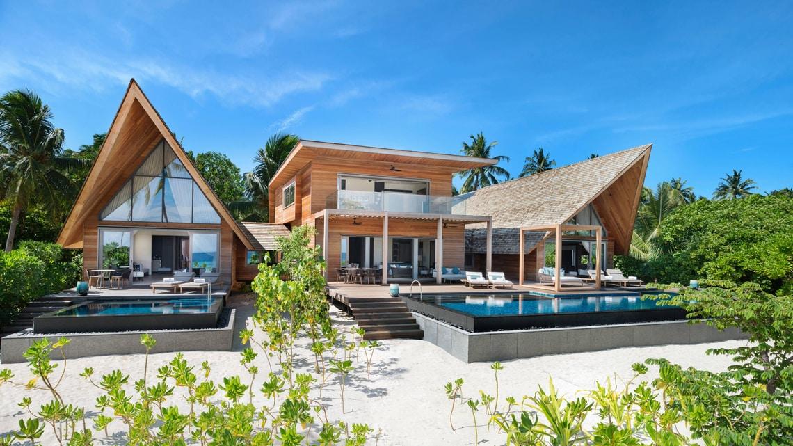 Caroline Astor Estate (Signature — 3BR Beach)