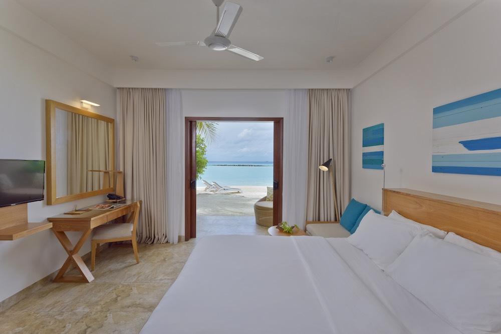 Superior Beach Room at Summer Island, view 2