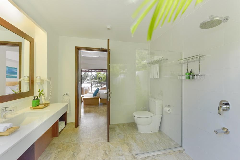 Superior Vista Room at Summer Island, view 2