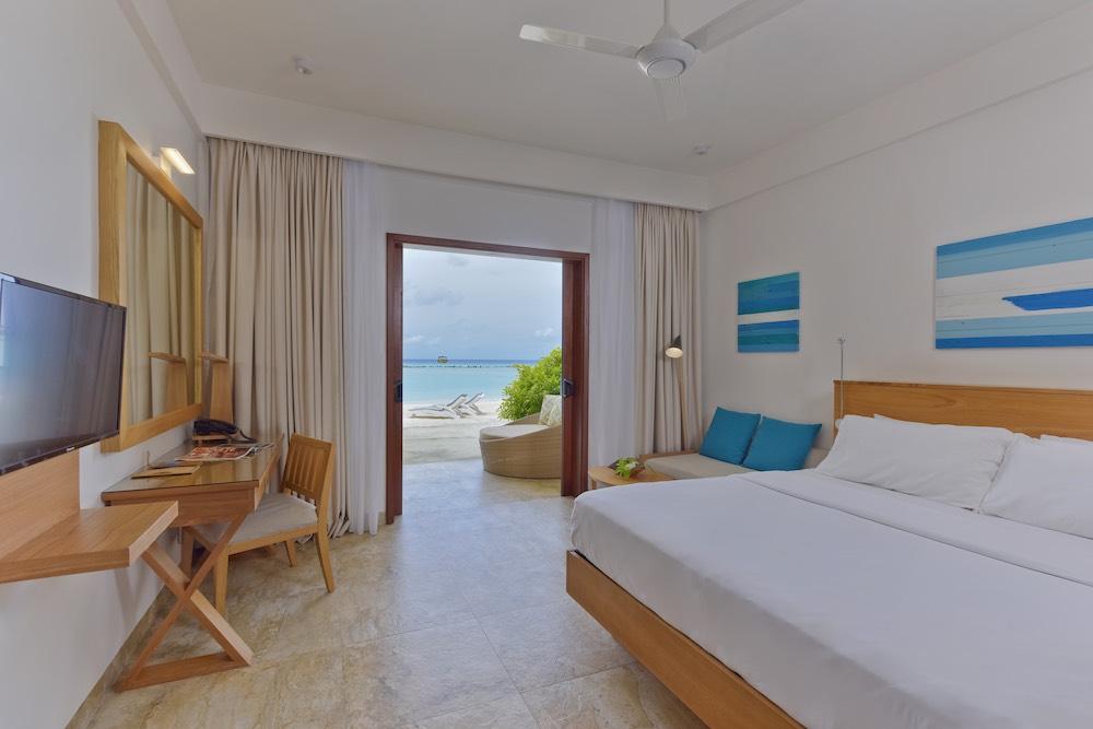 Superior Beach Room