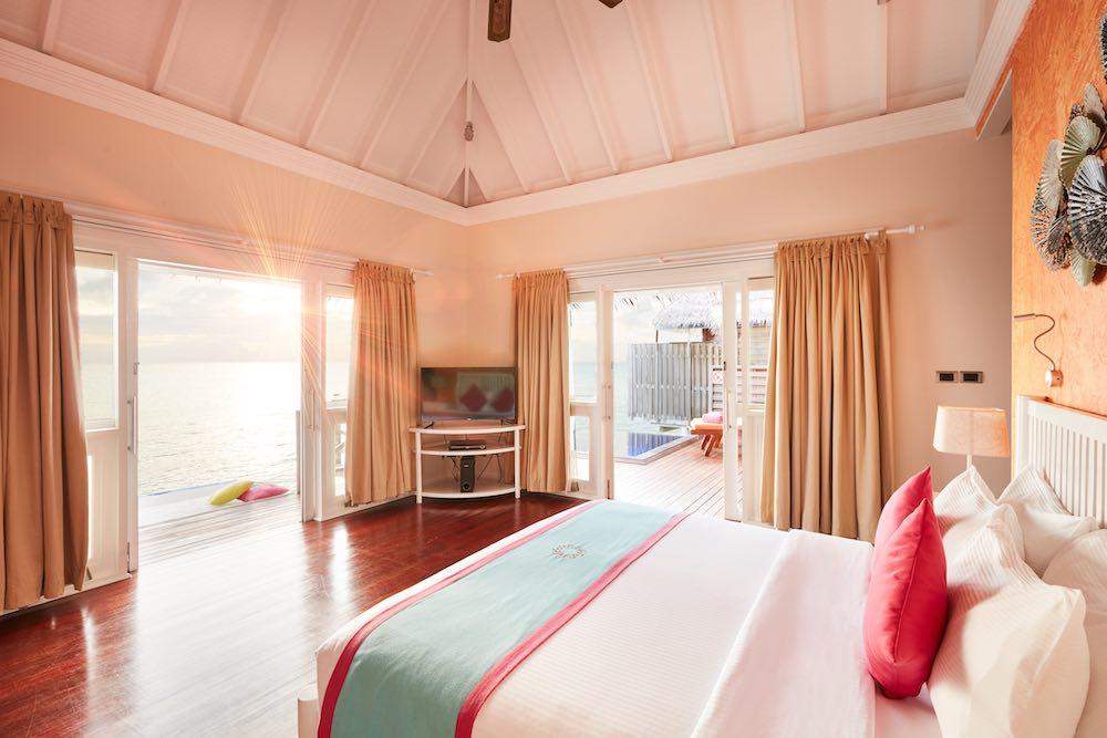 Overwater Bungalow at Sun Siyam Vilu Reef, view 3