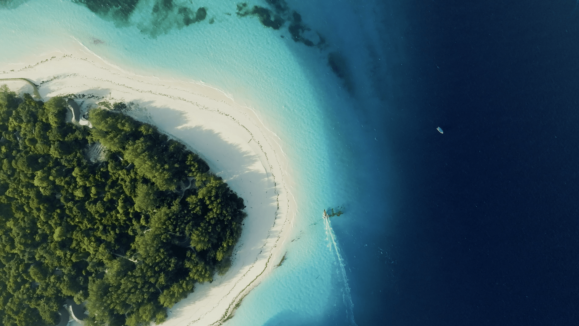 andBeyond Mnemba Island