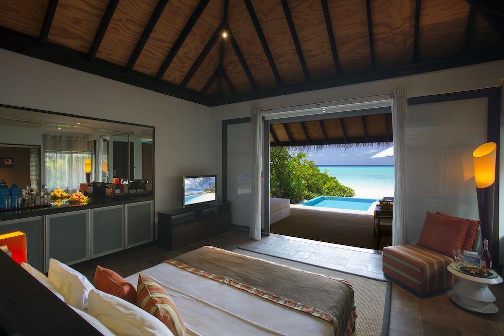 Beach Villa with Pool at Niva Velassaru, view 2