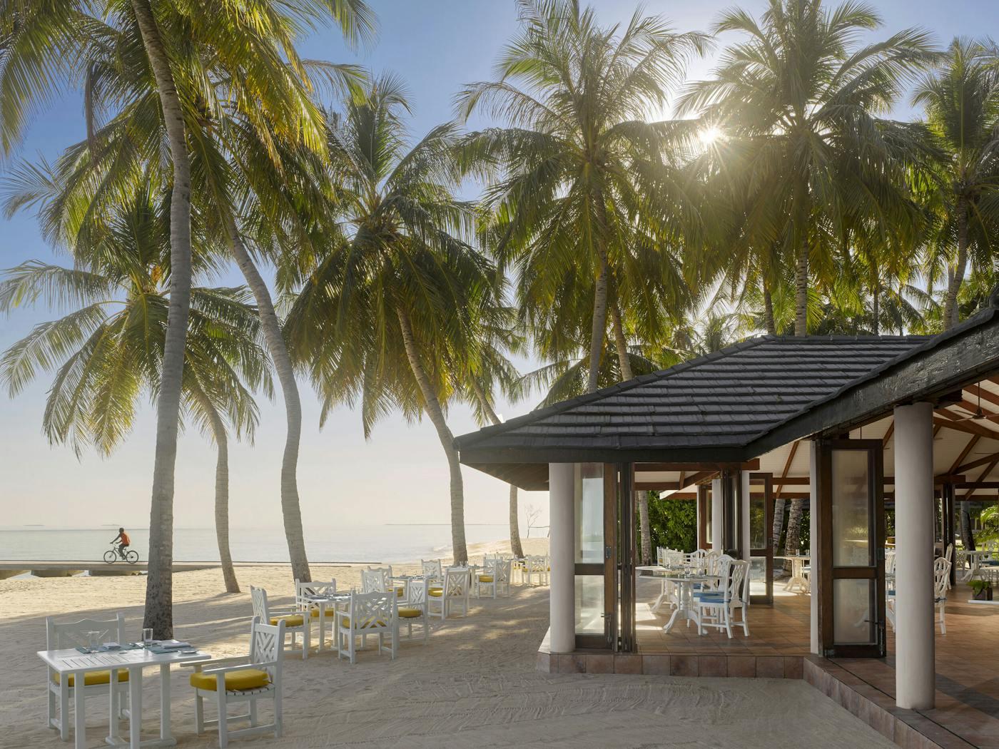 Vaani Coffee Shop & Bar at Villa Park, Maldives