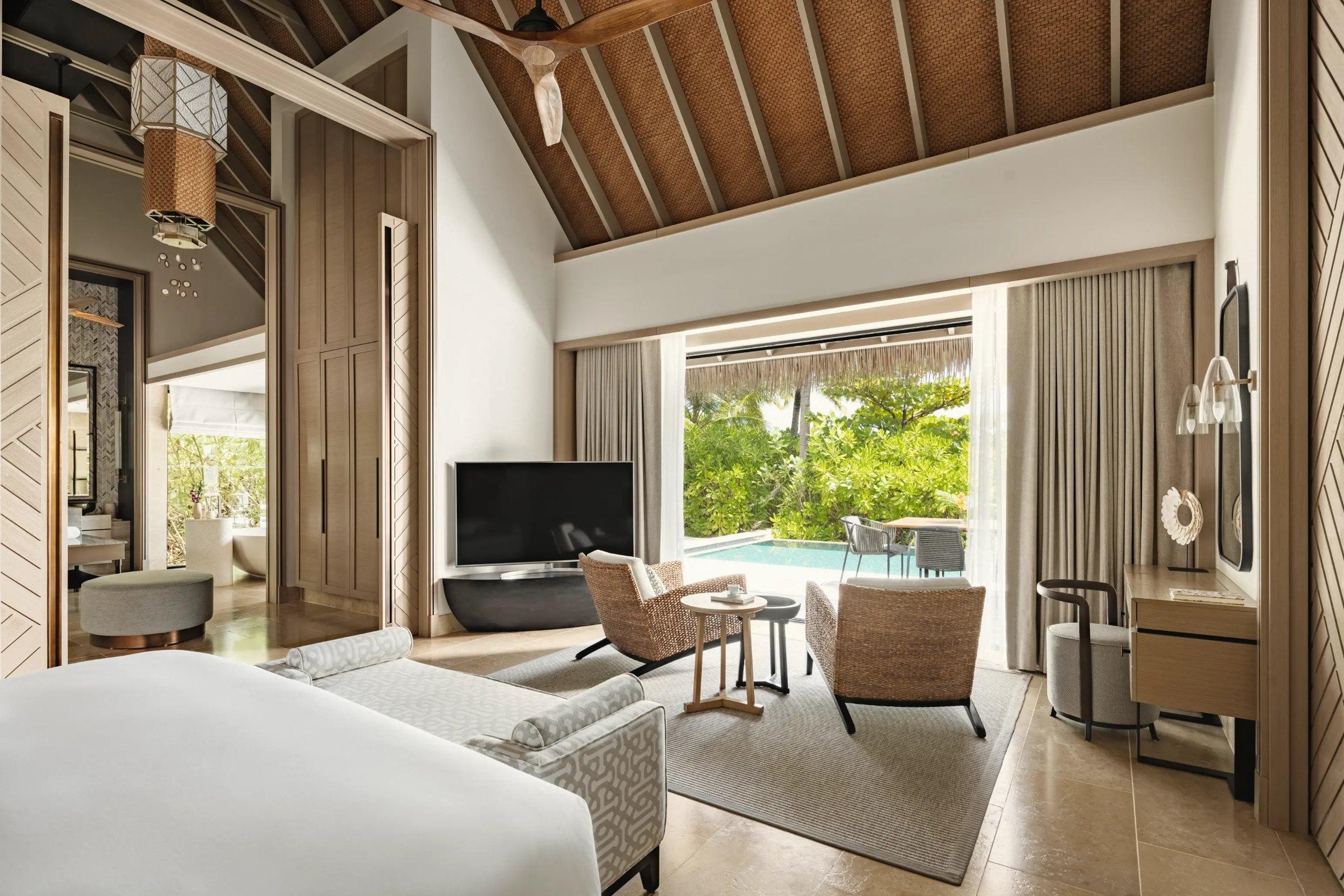 King Grand Beach Villa with Pool at Waldorf Astoria Maldives Ithaafushi