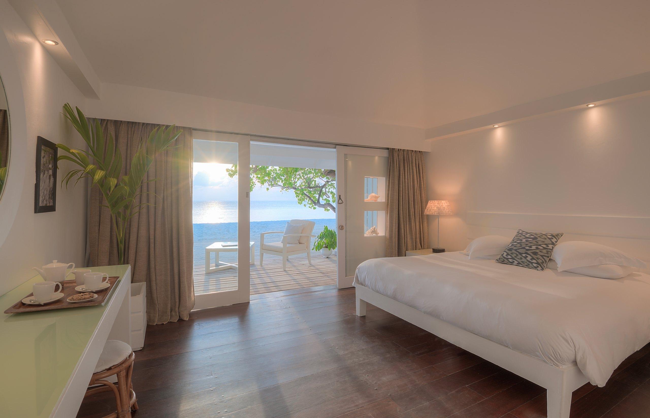 Beach Front Villa at Diamonds Thudufushi Maldives Resort & SPA, view 4
