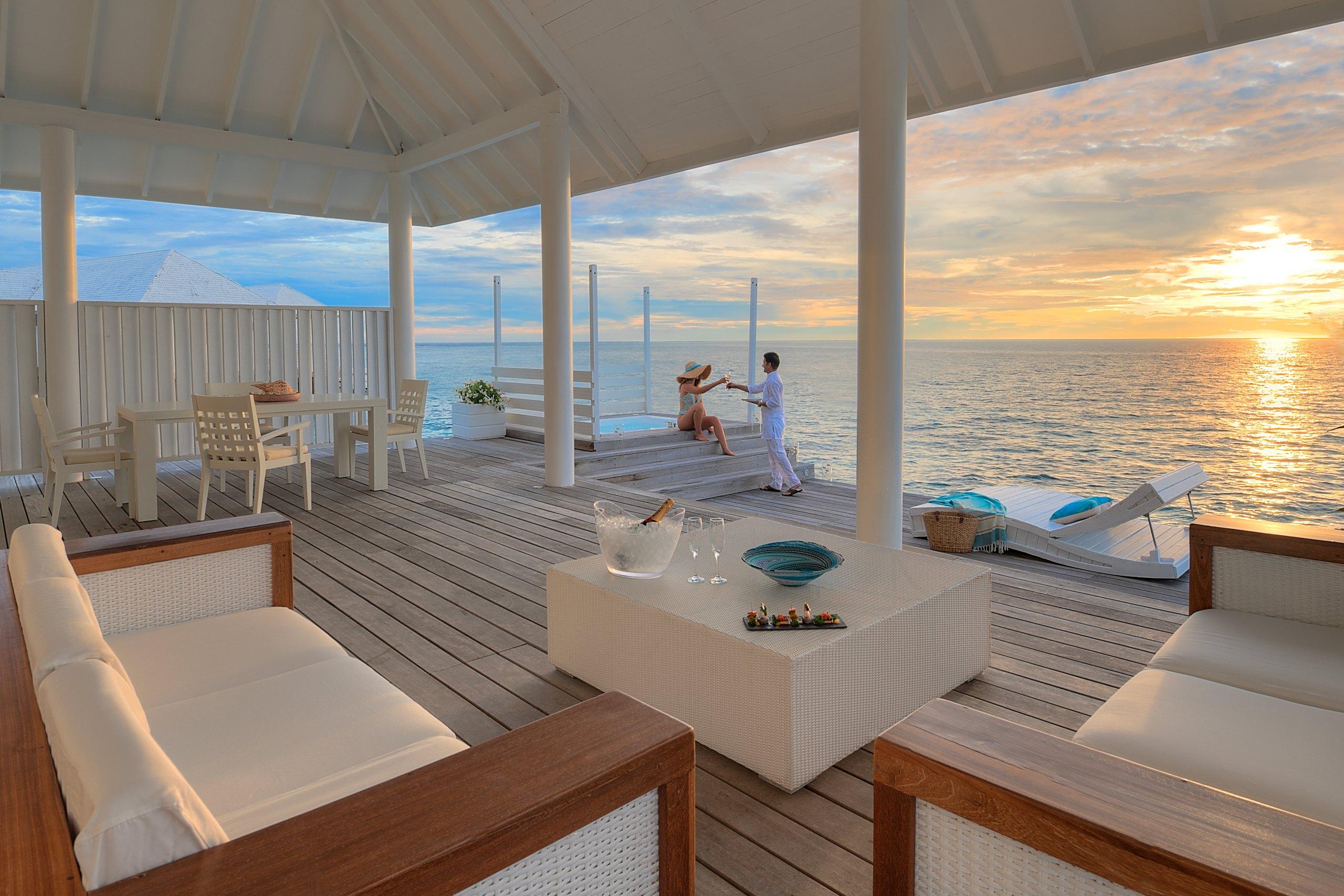 Jacuzzi Water Villa