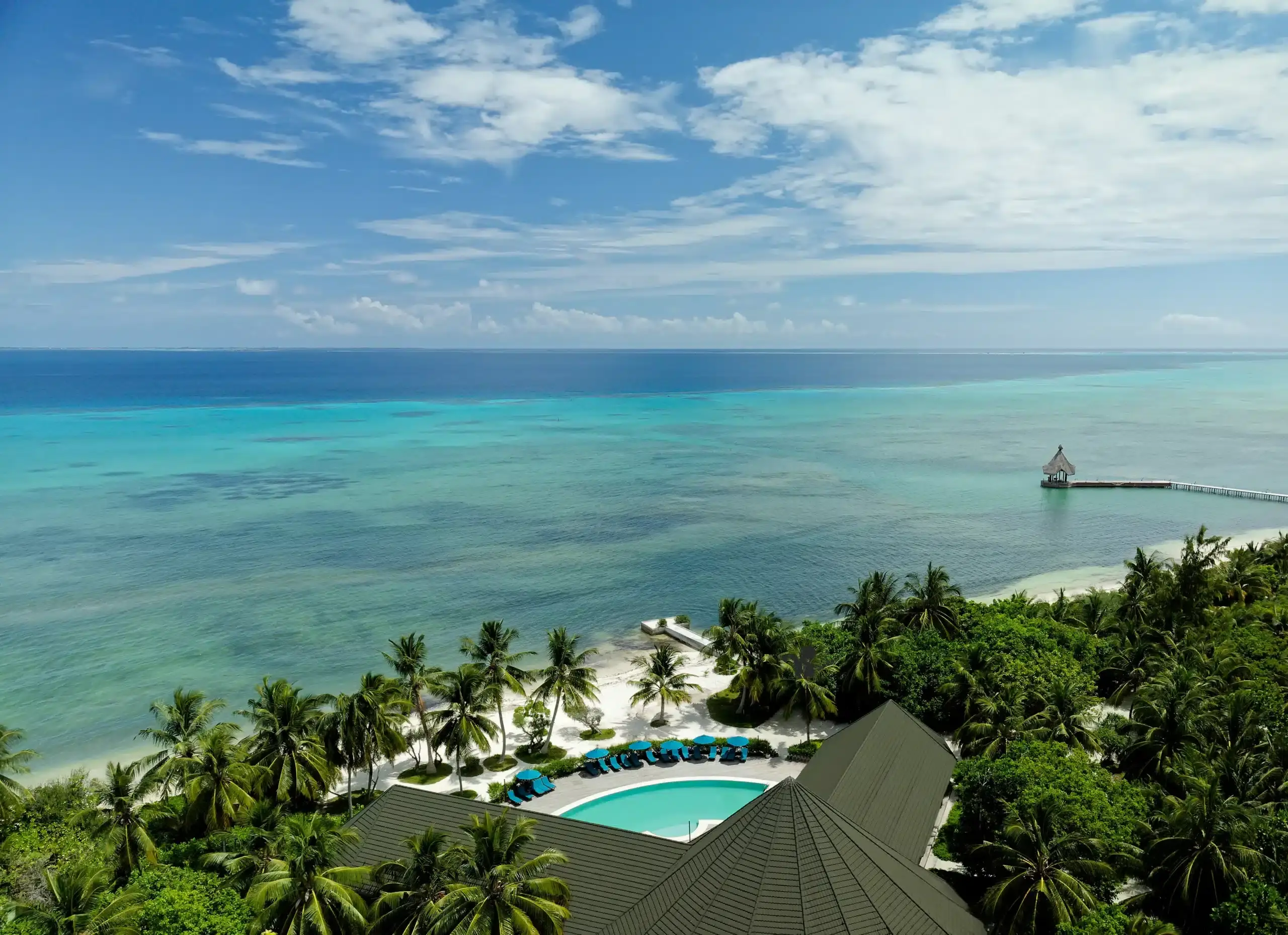 Meera Bar at Canareef Resort Maldives