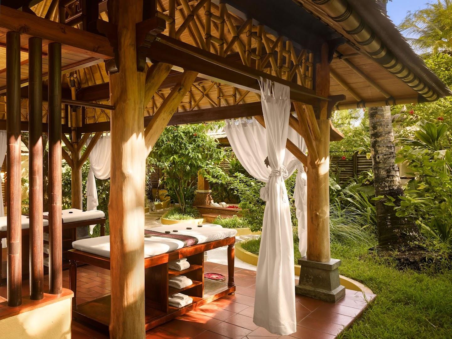 Villa Park (Sun Island)