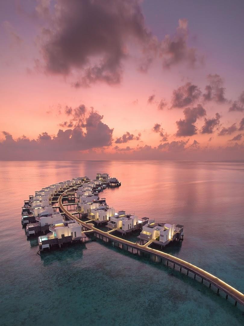 Jumeirah Olhahali Island resort