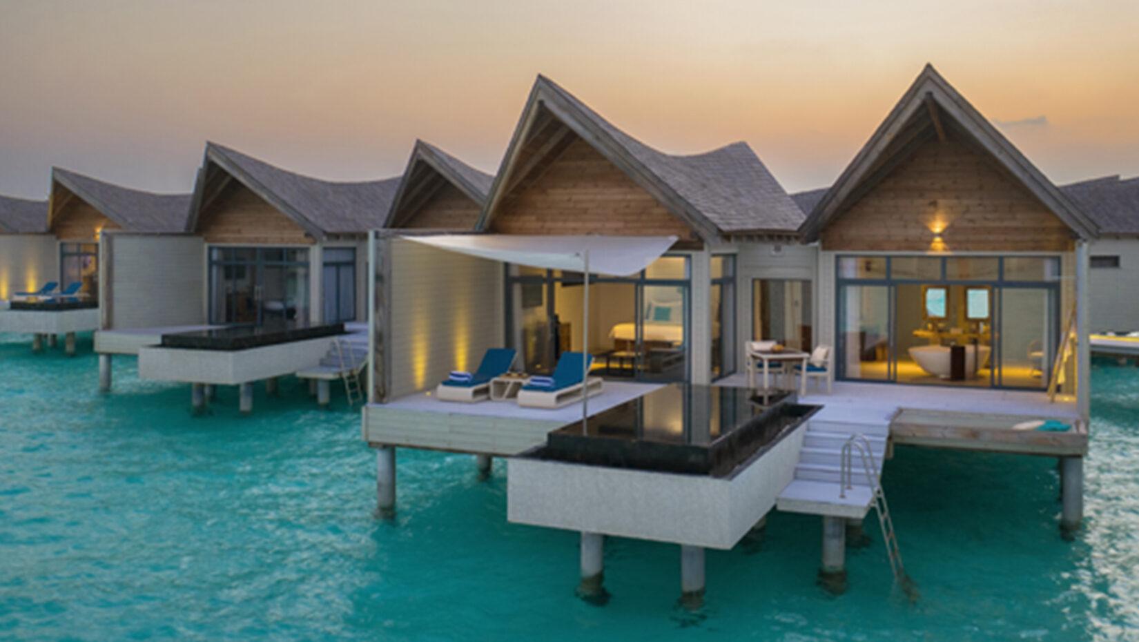 Overwater Pool Villa Lagoon