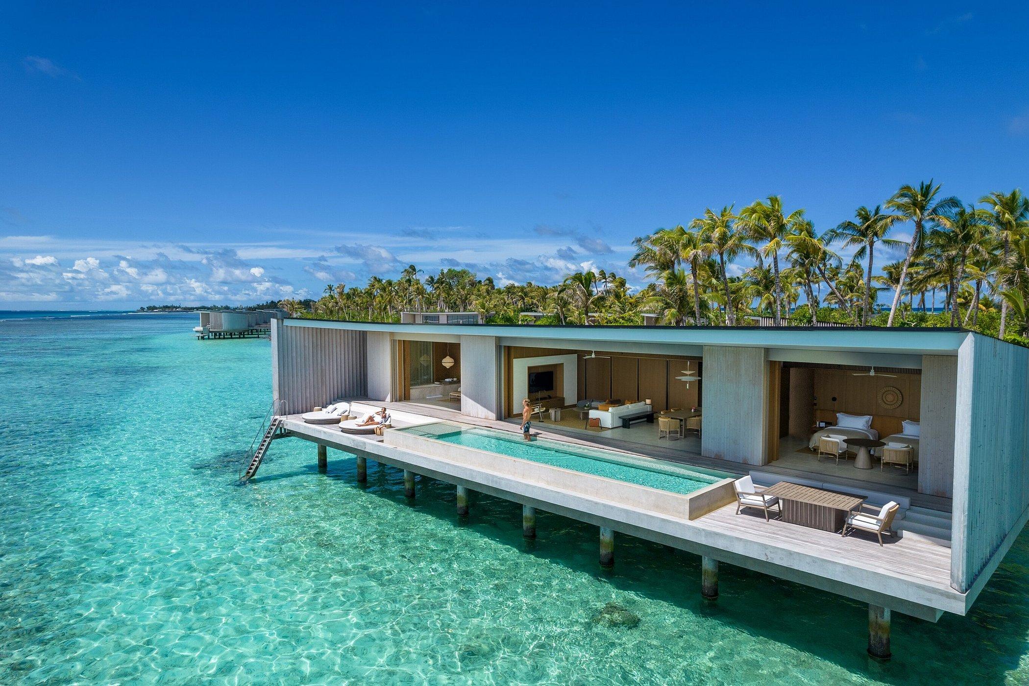 The Ritz-Carlton Maldives, Fari Islands resort