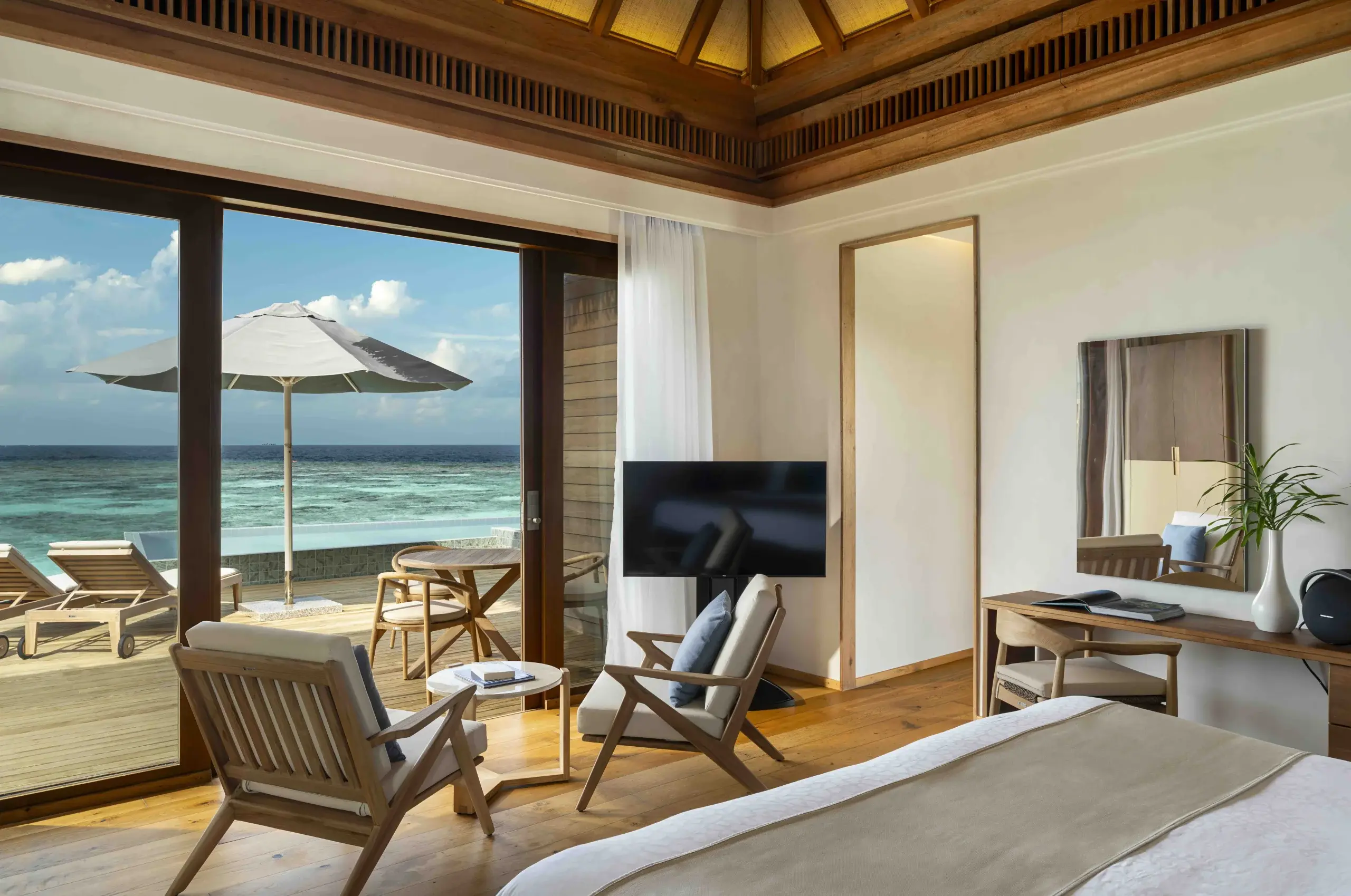 Deluxe Ocean Pool Villa at Kandolhu, view 2