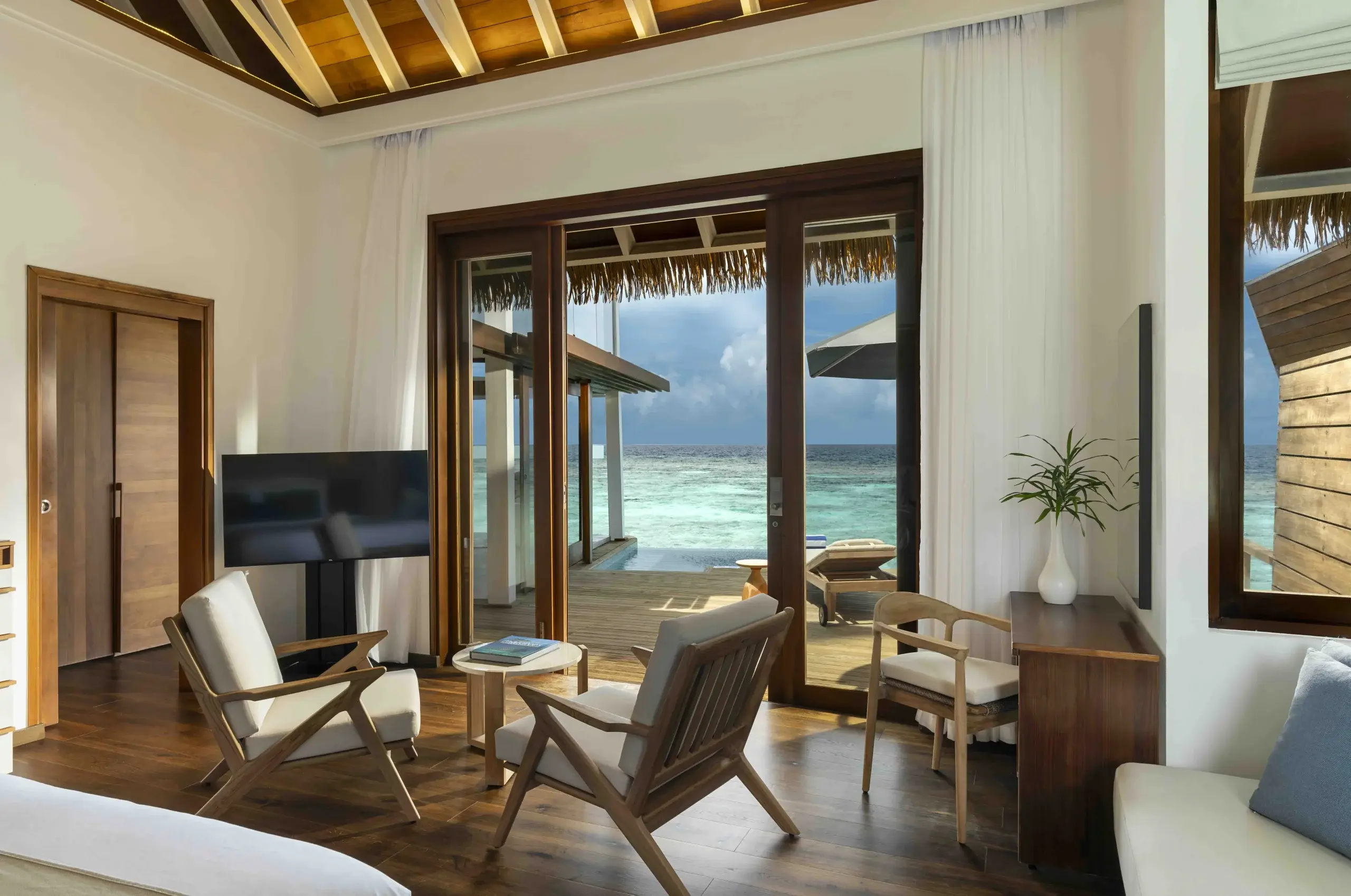 Ocean Pool Villa at Kandolhu, view 2