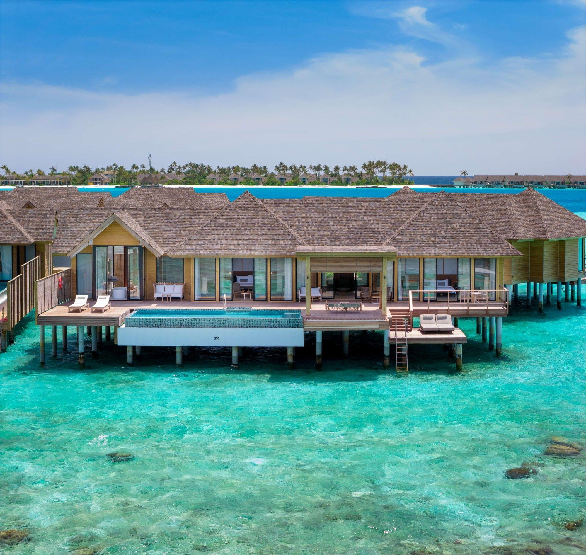 Overwater Residence at ananea Madivaru, view 1