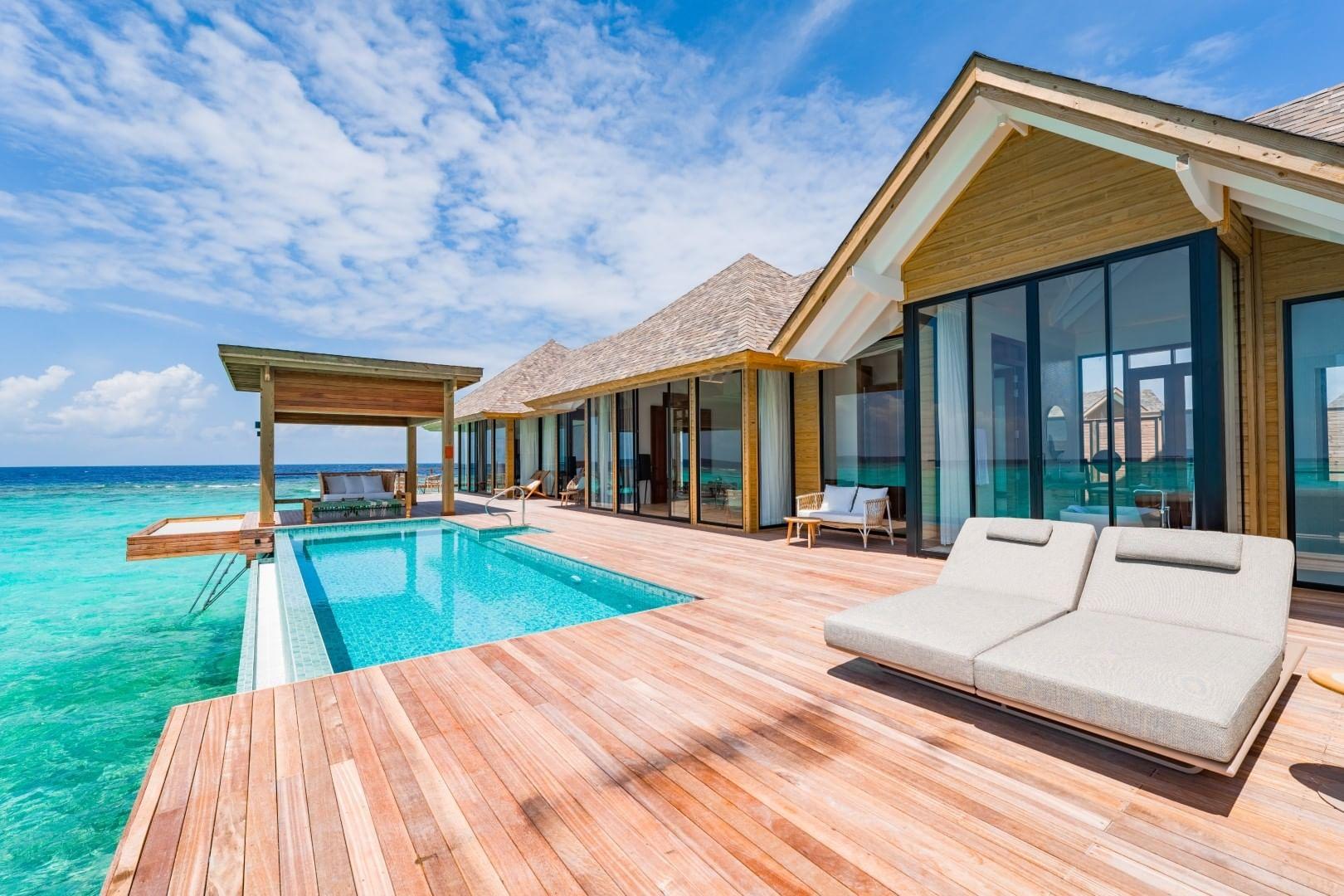 Overwater Residence at ananea Madivaru, view 2