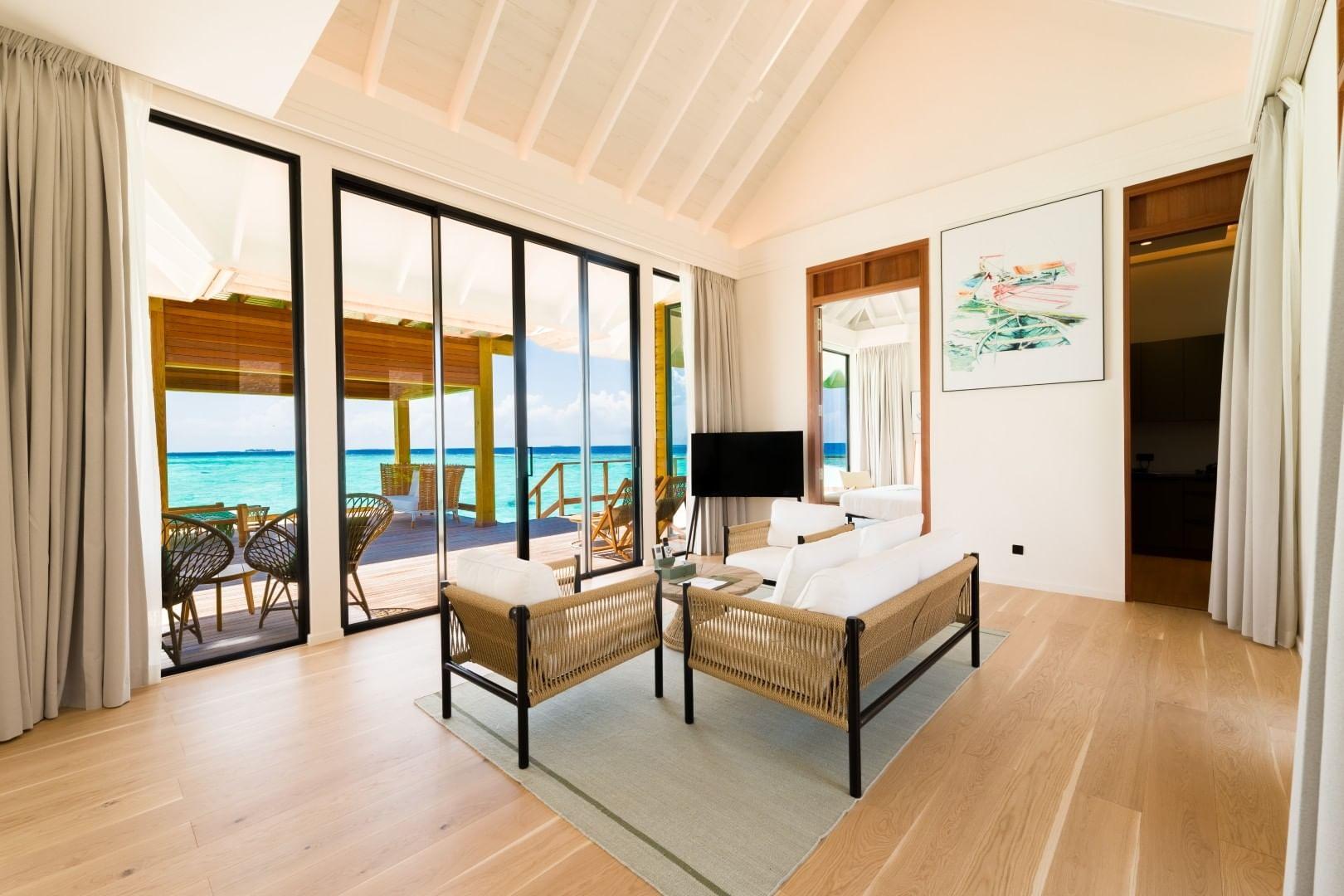 Overwater Residence at ananea Madivaru, view 5