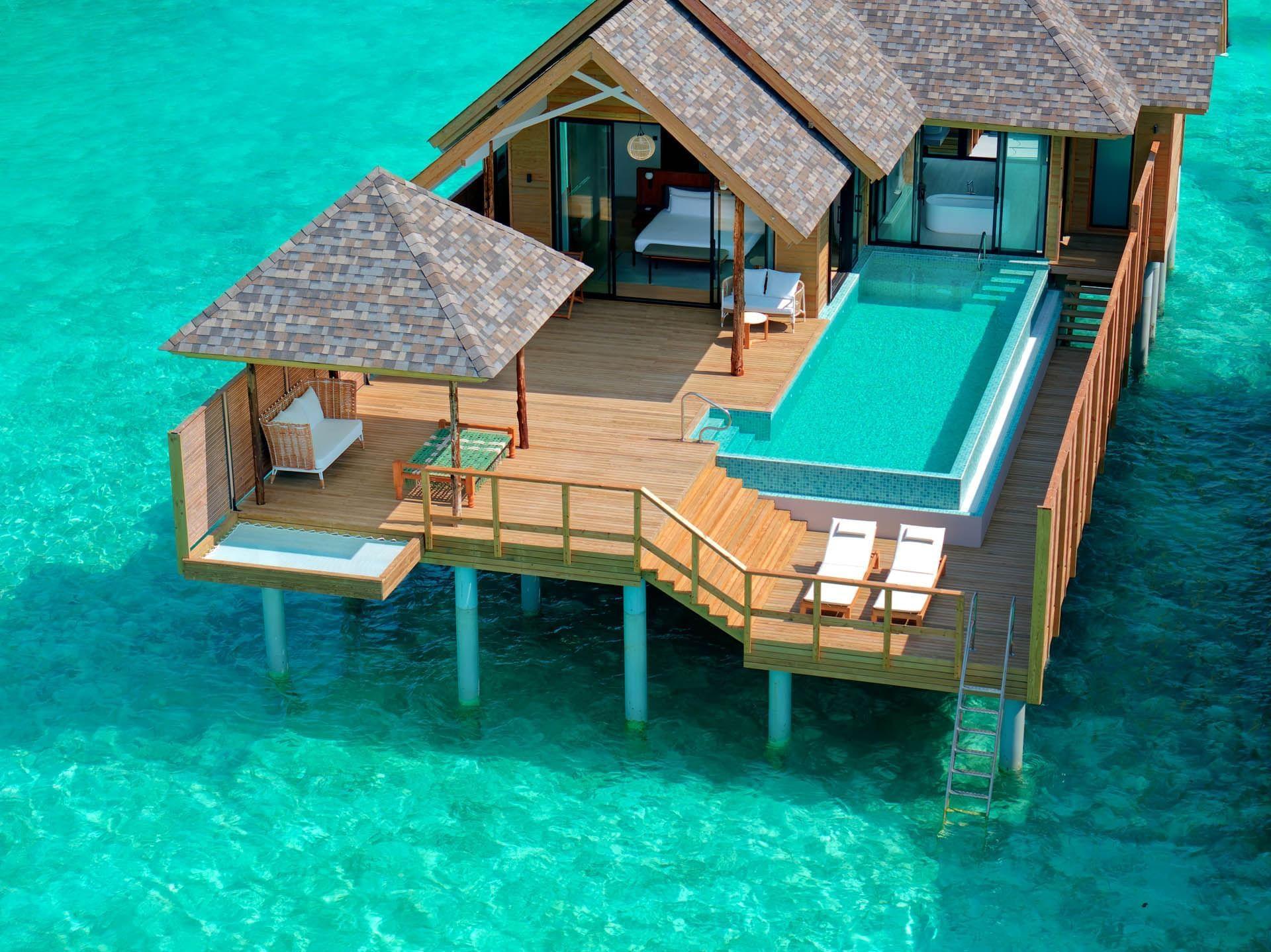 Deluxe Water Villa at ananea Madivaru, view 5