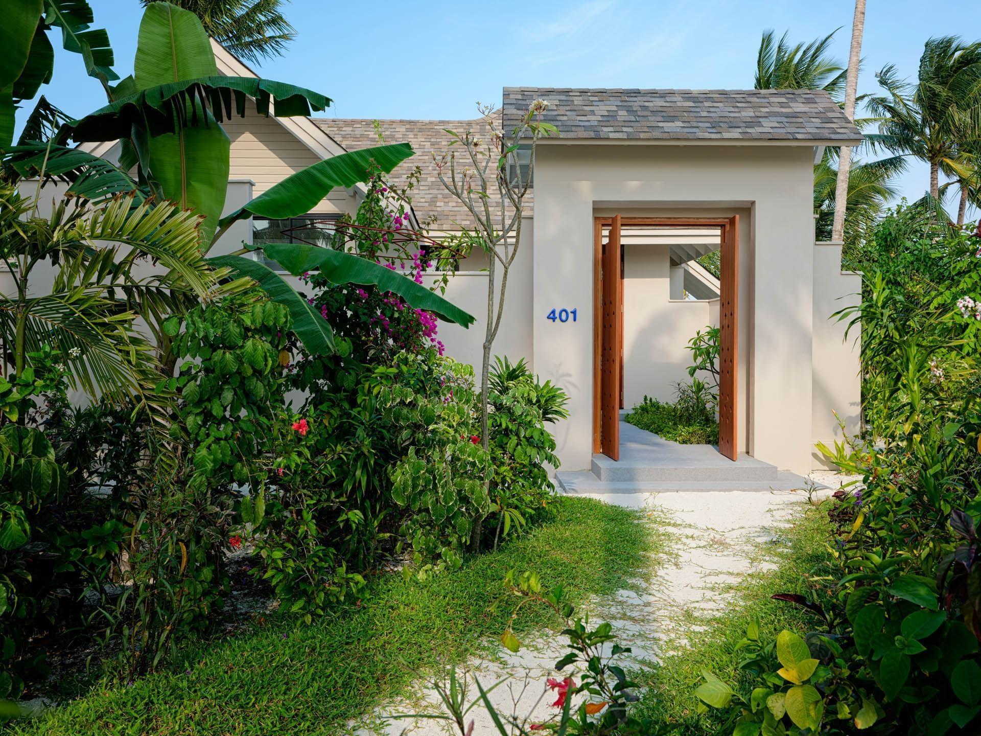 Deluxe Beach Villa at ananea Madivaru, view 4
