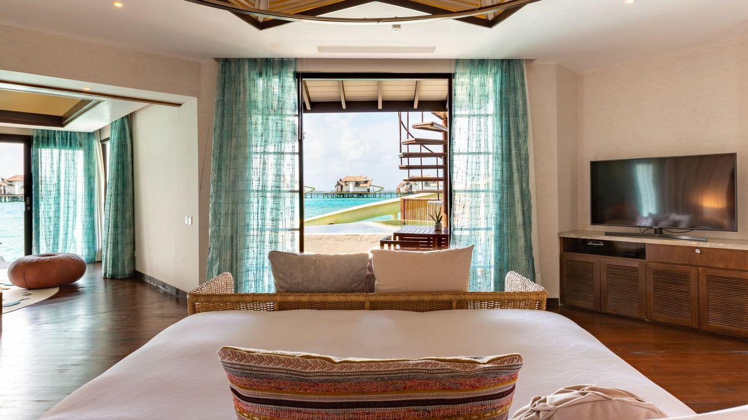 Ocean Pool Suite with Slide at OZEN RESERVE BOLIFUSHI, view 5