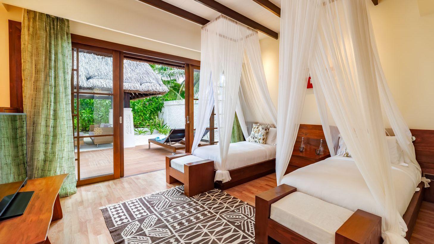 Earth Pool Pavilion 2BR at OZEN RESERVE BOLIFUSHI, view 1