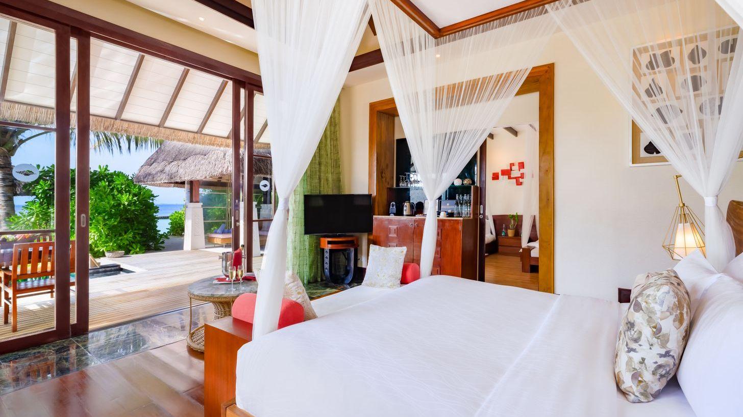 Earth Pool Pavilion 2BR at OZEN RESERVE BOLIFUSHI, view 4